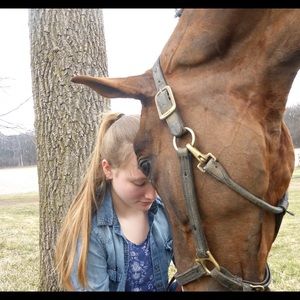 Meet your Posher, Kayla